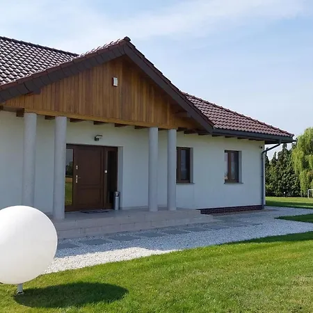Kanus Villa