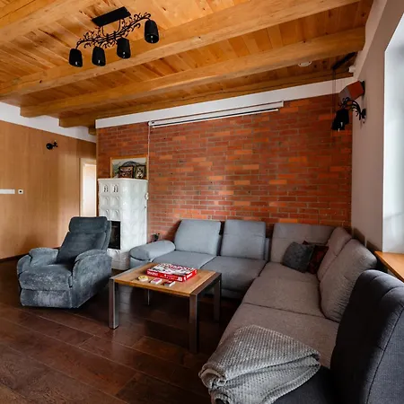 Kanus Villa *