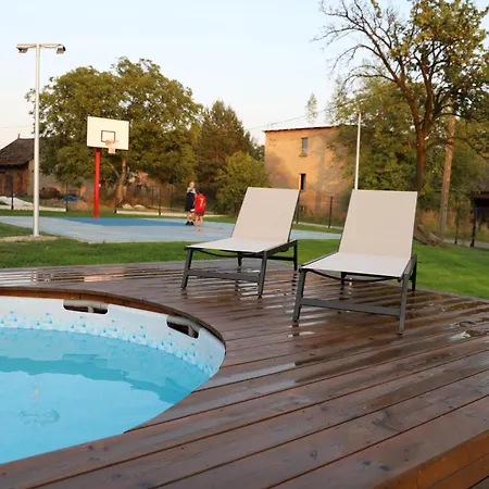 Kanus Villa *